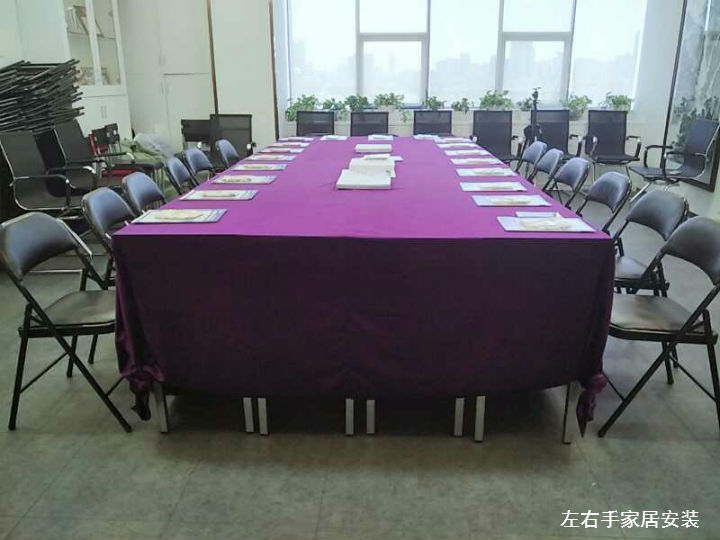 左右手家居安裝師傅洽談會(huì)場
