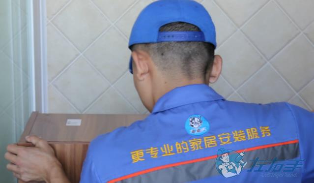 定制衣柜安裝公司哪個好，定制衣柜安裝公司推薦