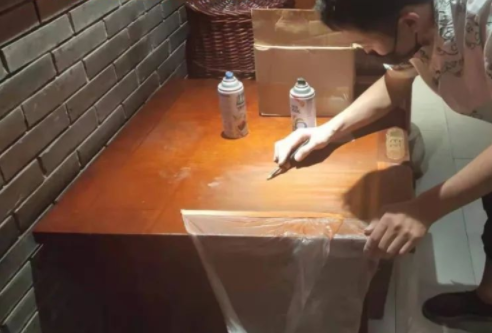 貼紙制作手繪：在家具維修的過程中，一定要知道家具貼紙具有哪些特點(diǎn)?