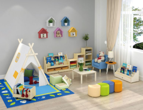 幼兒園裝修設(shè)計(jì)：幼兒園家具應(yīng)該怎么選擇：塑料 or 木質(zhì)？