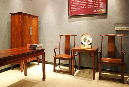 【紅木家具寒冬知識(shí)】硬木家具分類(lèi)有哪些？按選材和風(fēng)格來(lái)選擇