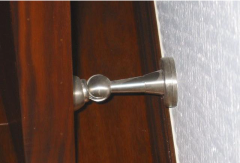 【電磁門吸器】木門門吸怎么安裝？安裝在什么位置好？