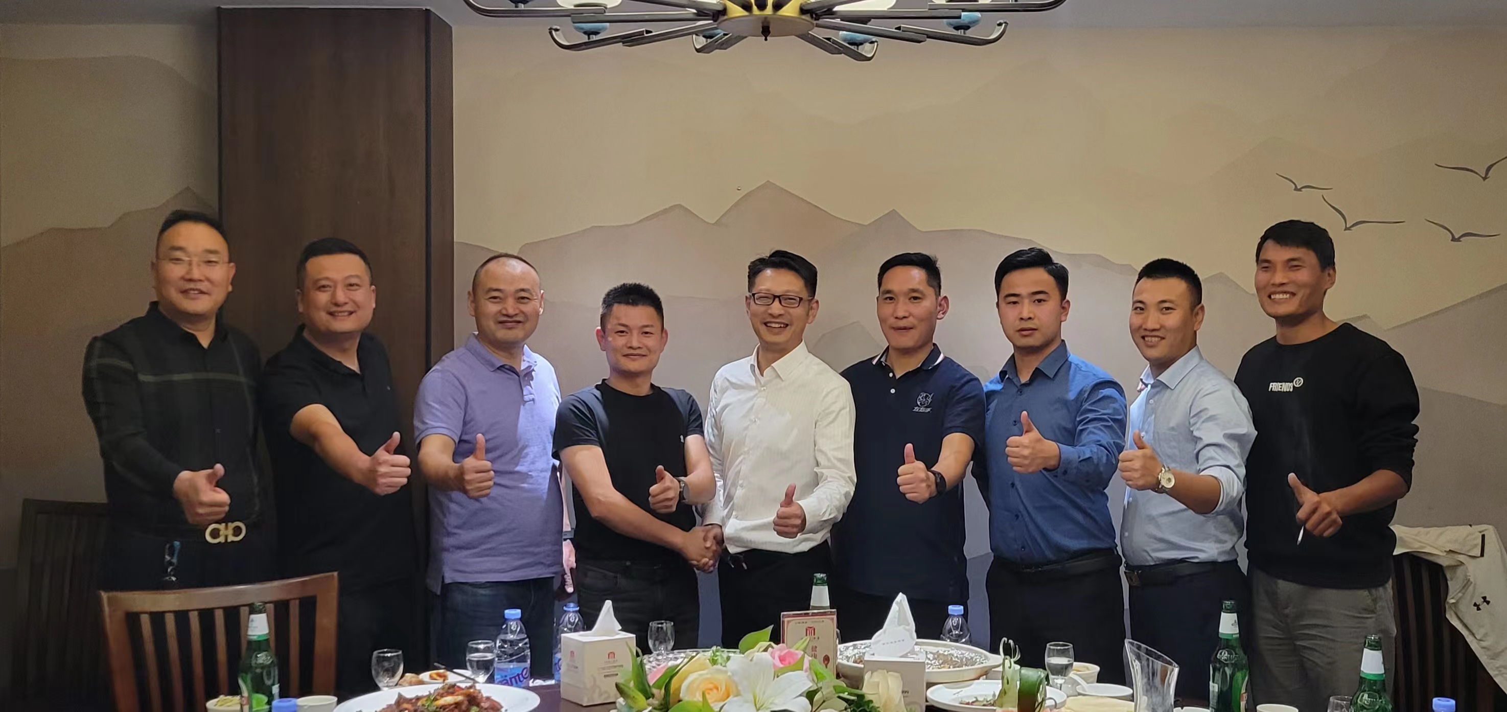 左右手的又一步奮進(jìn)，沖擊山東市場！